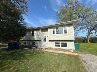 37055 N Piper Ln, Lake Villa, IL 60046