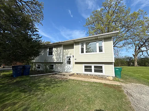 37055 N Piper Ln Photo 1