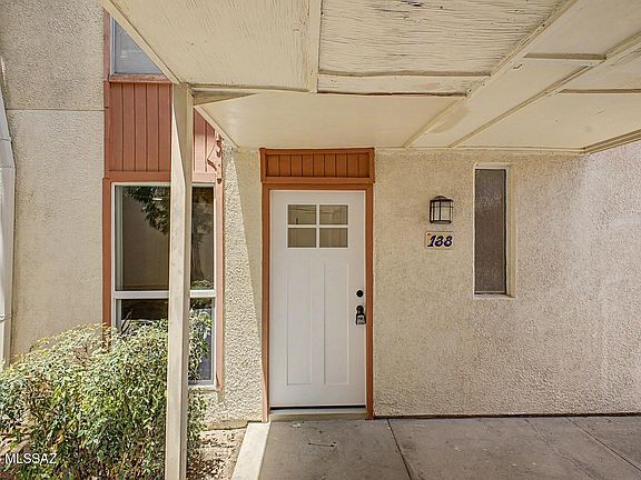 2nd image of 1600 N Wilmot Rd Unit 138
