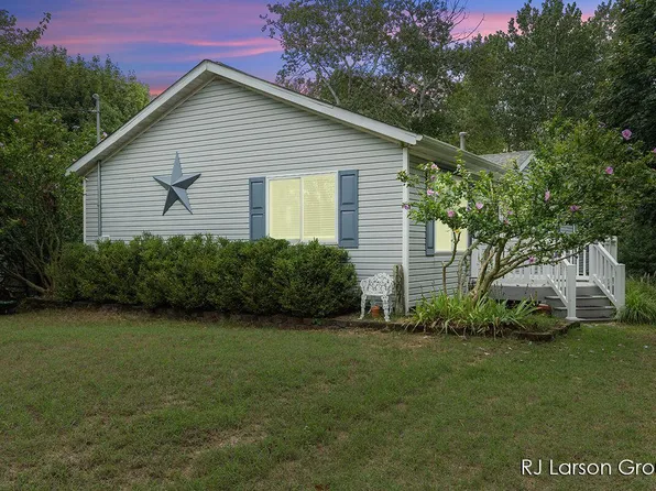 1007 Orchard Ave, South Haven, MI 49090