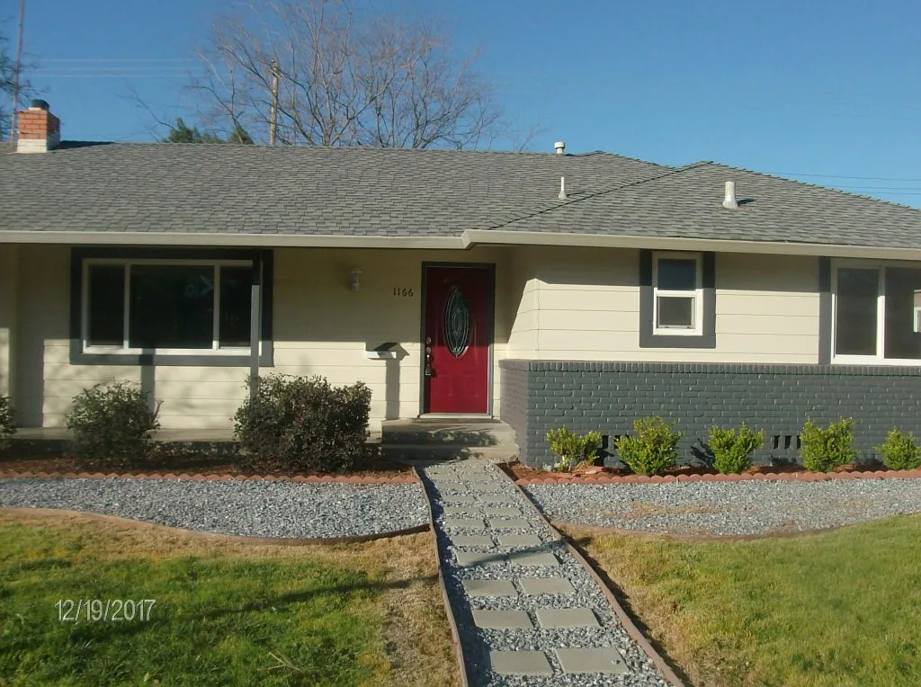 1166 Butte St photo 1