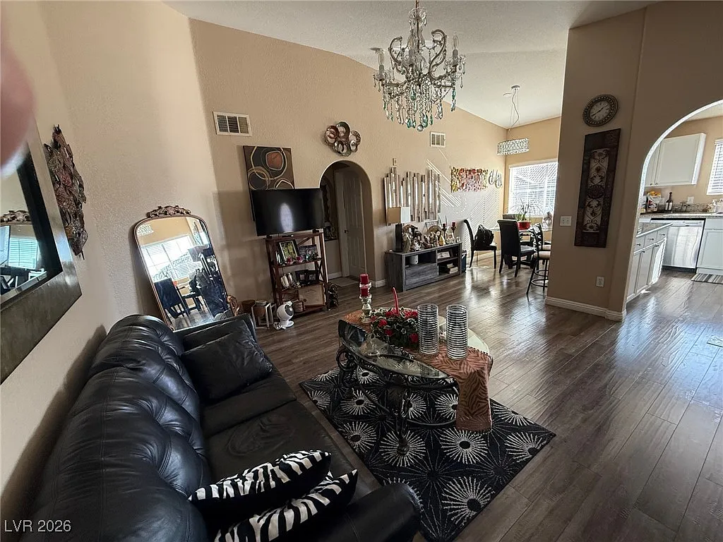 2 bed, 2.0 bath, 1186 sqft, $1,900 — Photo 4