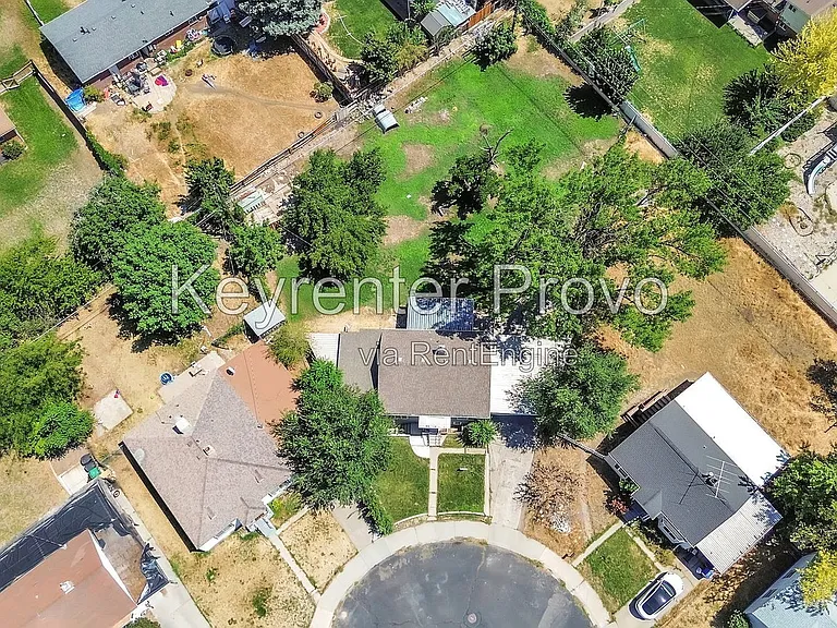 1304 E 520 South St — Photo 30