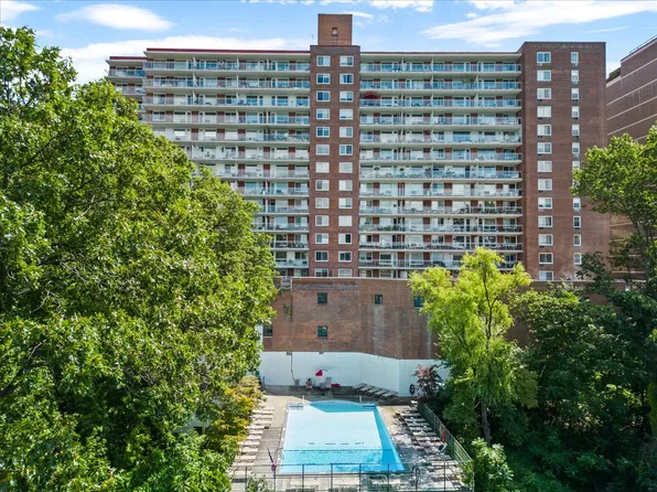 2575 Palisade Avenue image 1 of 30