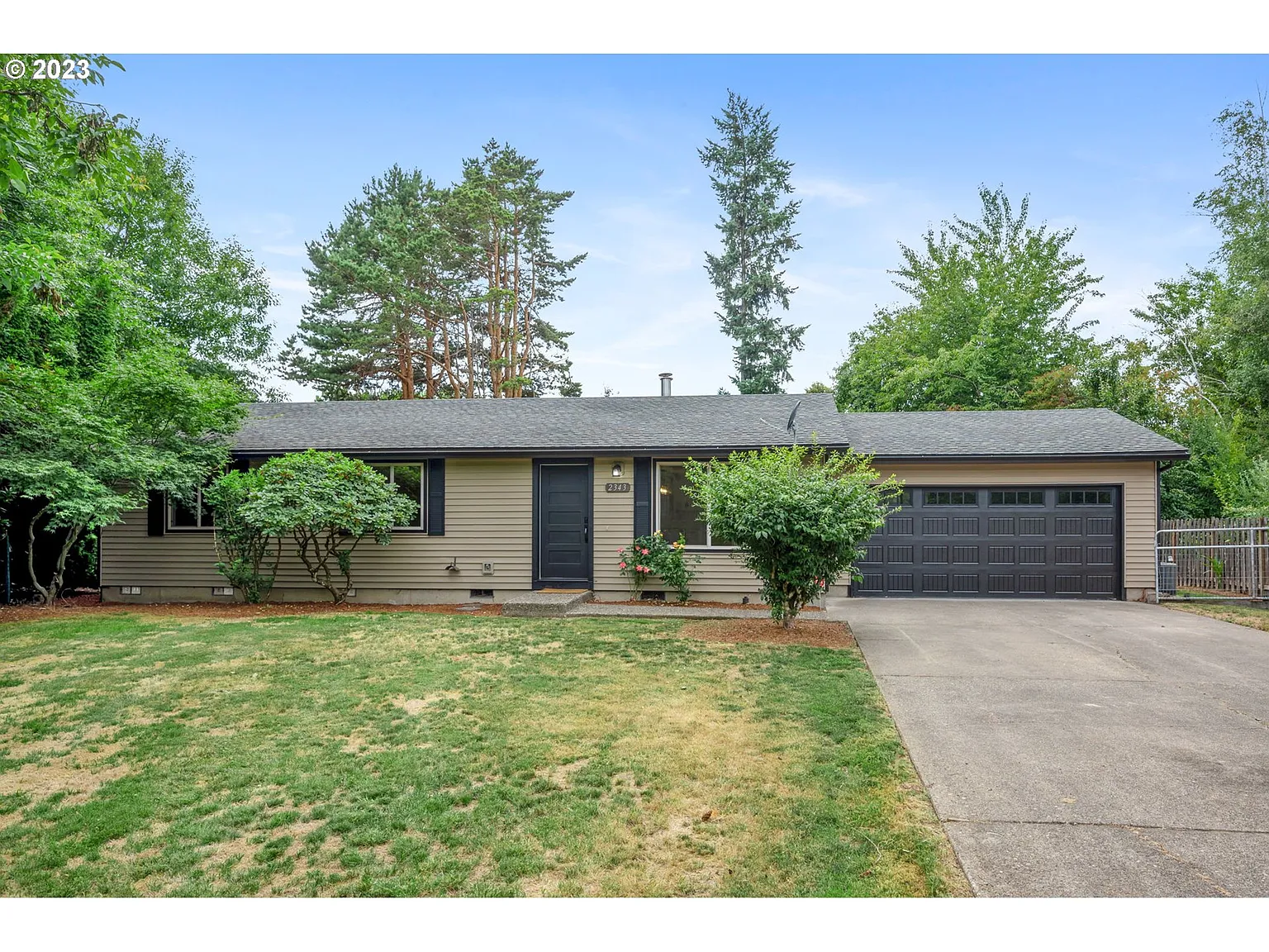 2343 SW Dunbar Pl photo 1