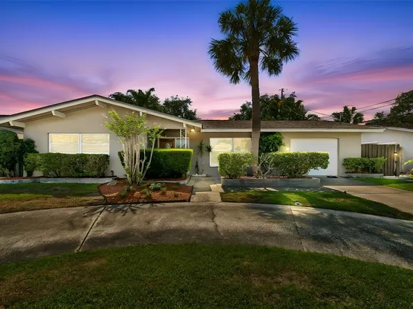 546 Gershwin Dr, Largo, FL 33771