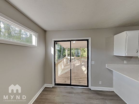 4th image of 5438 Brandon Ct