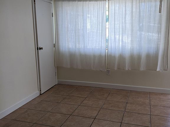 3rd image of 2436 Laurie Ln