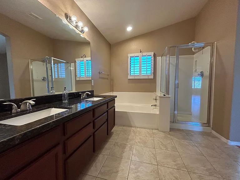 4334 E Anderson Dr — Photo 38