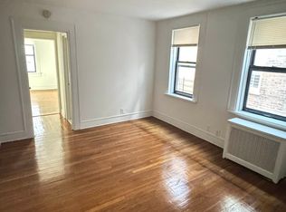 30-83 33rd St #2, Astoria, NY 11103