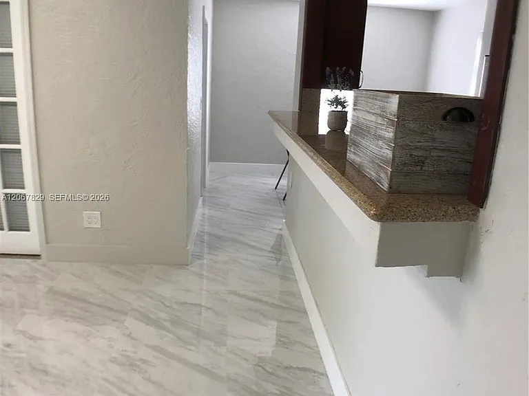 2111 Monroe Ter — Photo 14