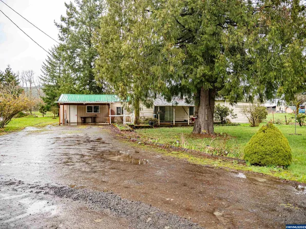 39639 Highway 228, Sweet Home, OR 97386