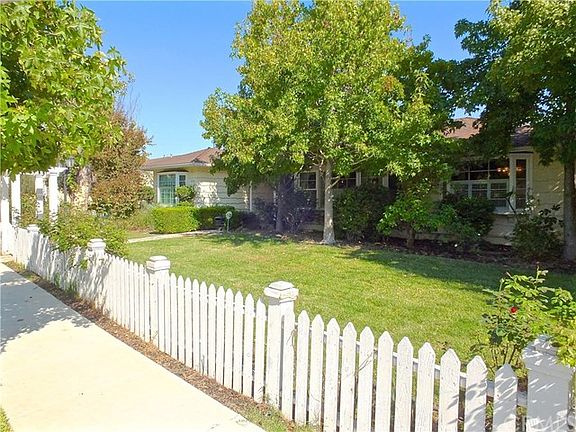 3rd image of 4350 Cerritos Ave