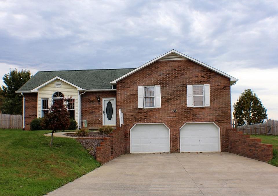 1st image of 132 Bentwood Ln