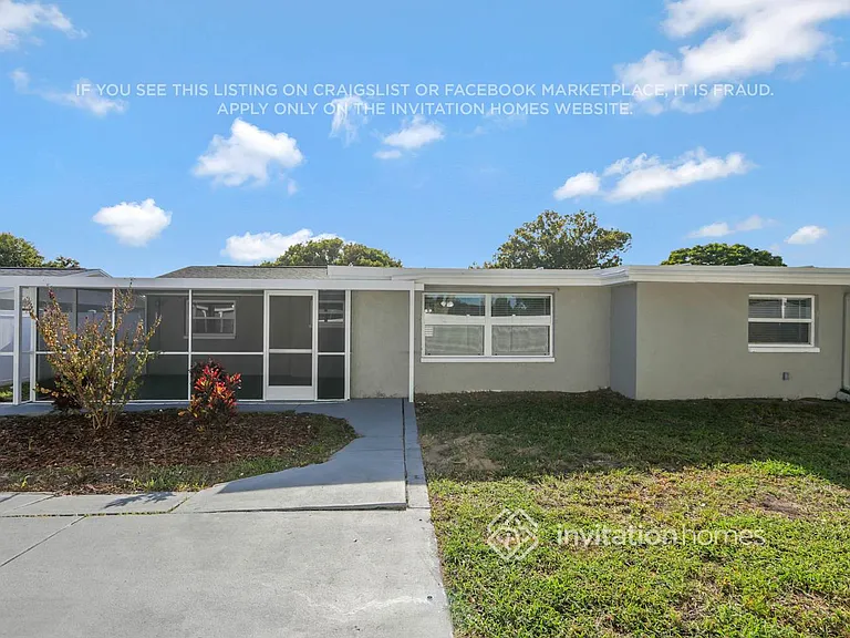 10821 Manchester Rd — Photo 29
