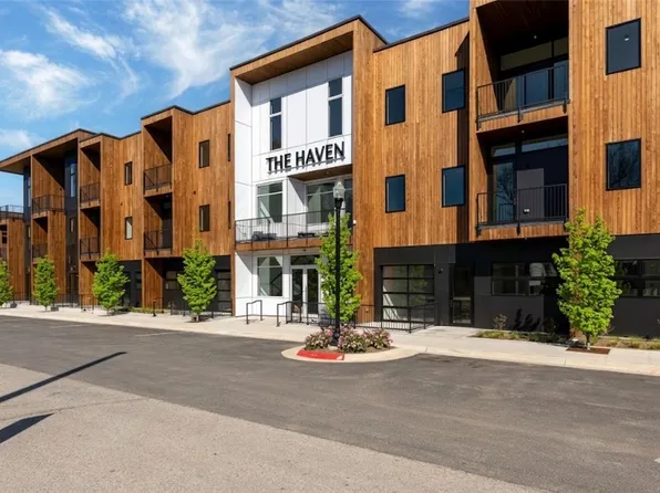 905 SE 4th St #205, Bentonville, AR 72712