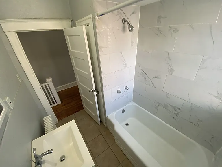 1179 Morton St — Photo 2