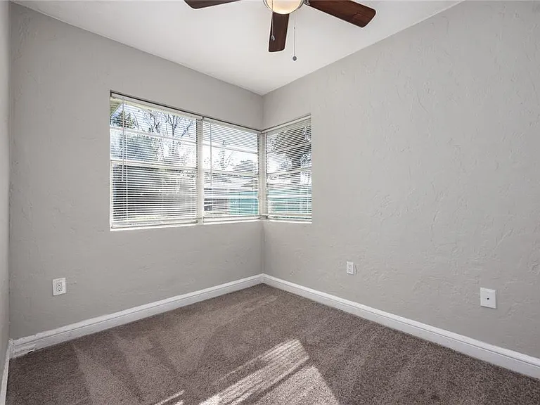 319 NW 16th Ave — Photo 20