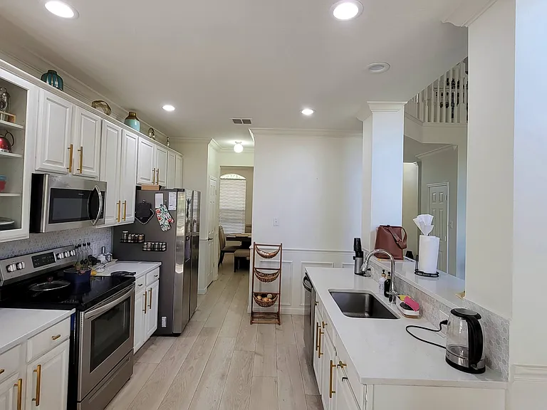 1307 Heather Brook Dr — Photo 9