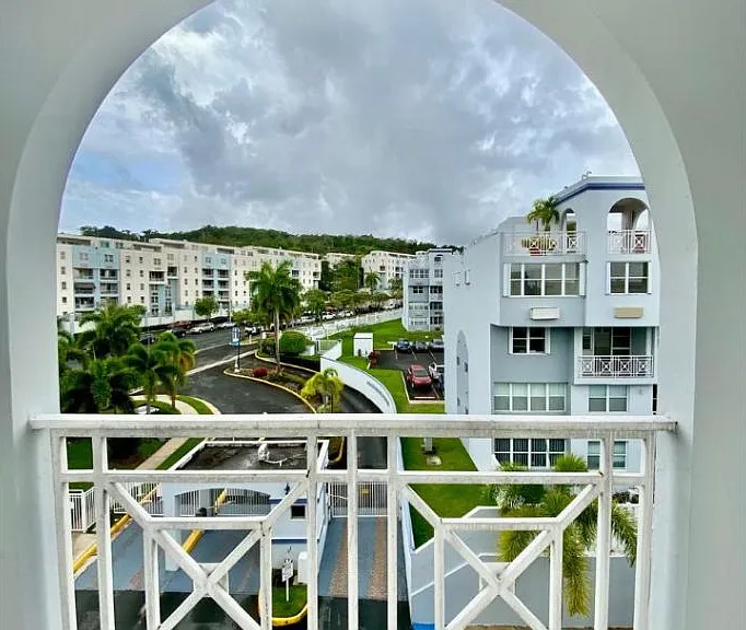 Condominio Jardines del Parque, Carolina. — Photo 16