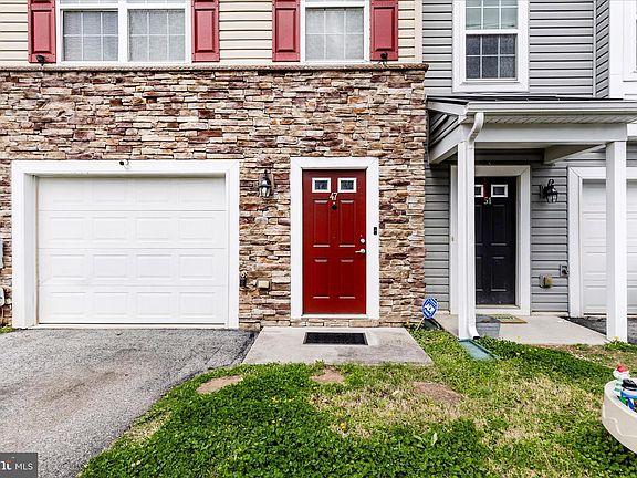 2nd image of 47 Carmody Ln
