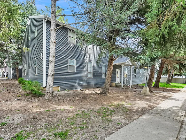 Shady Lane Apartments — Photo 33