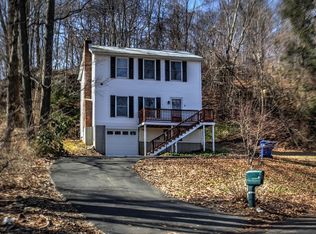 8 Olson Rd, N Branford, CT 06471