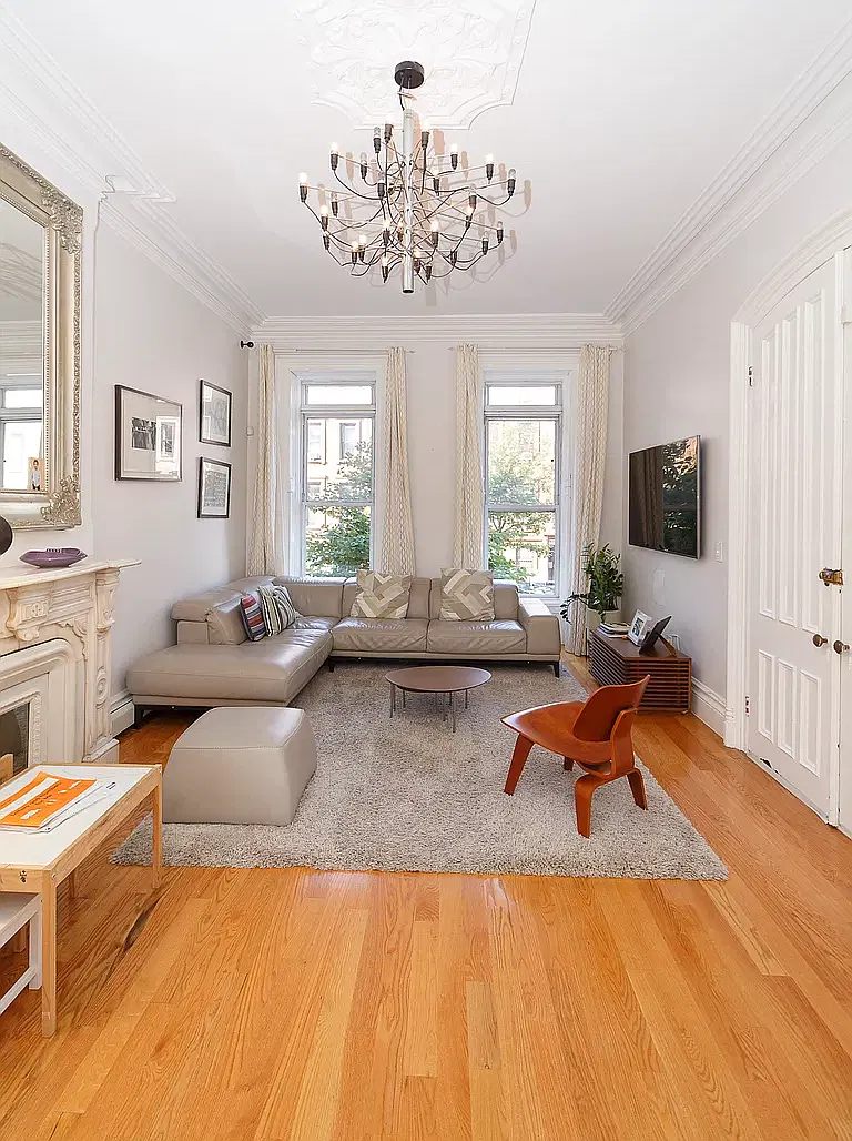 24 Herkimer St — Photo 1