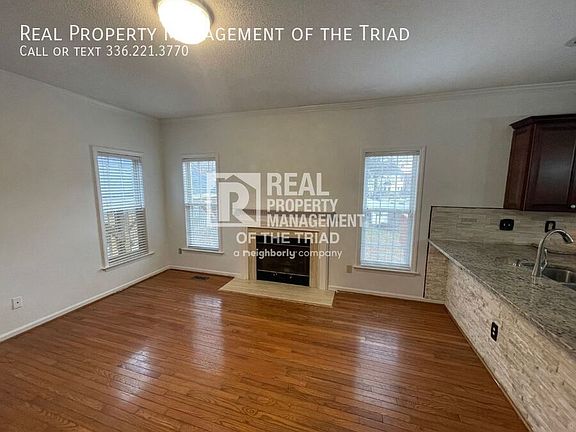 3rd image of 110 Mary Dee Ct