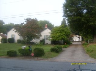 257 Country Club Dr, Eden, NC 27288