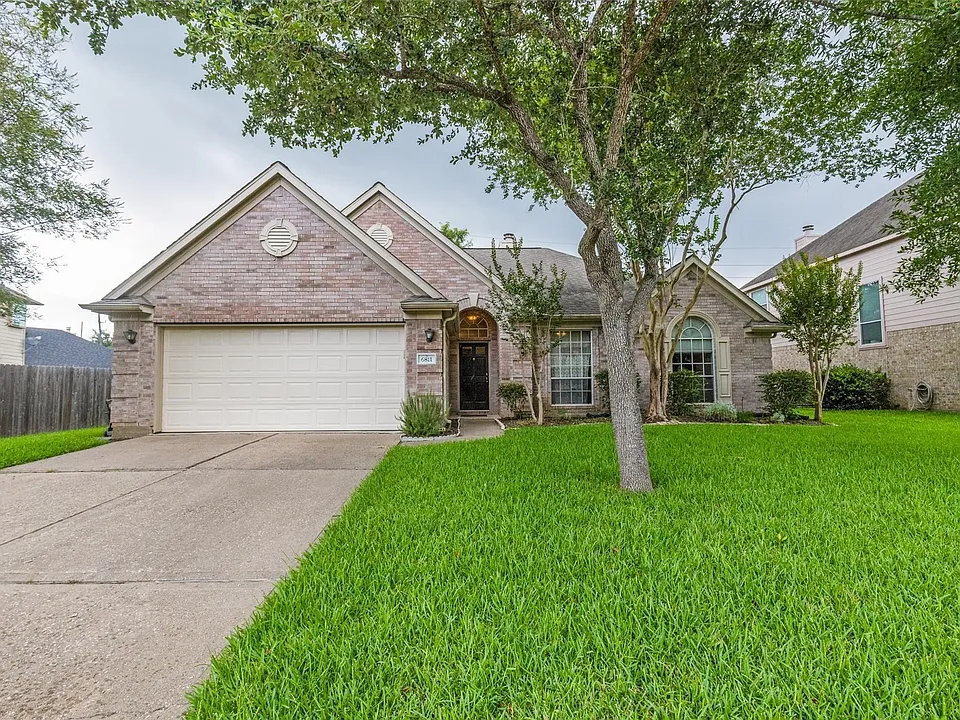 6811 Shelby Oaks Dr