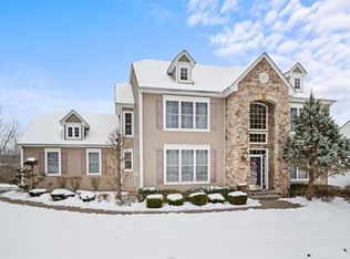 20 Heather Rdg, Highland Mills, NY 10930