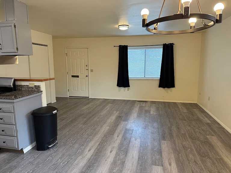 3218 W 2nd Ave — Photo 9