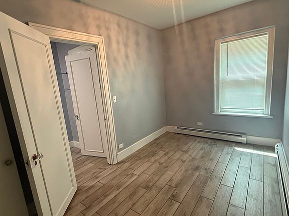 4th image of 244 Allen St #1