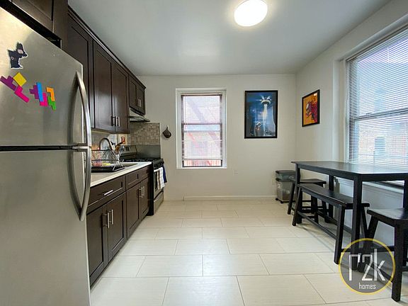 5th image of 30-11 Astoria Blvd #36A