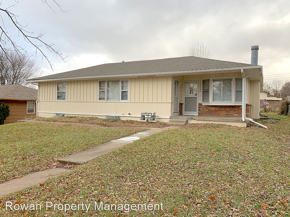 1st image of 5932-5934 136th St #5934-B