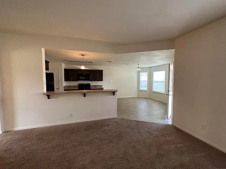 6710 Keechi Valley Dr — Photo 10