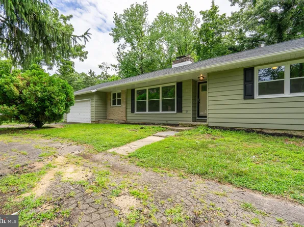 101 Old Egg Harbor Rd, Gibbsboro, NJ 08026