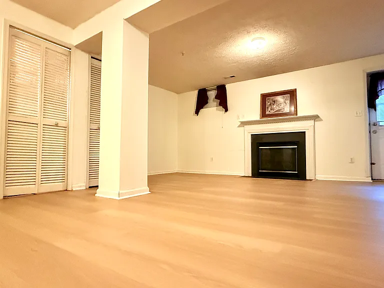 3340 Hollow Ct — Photo 16