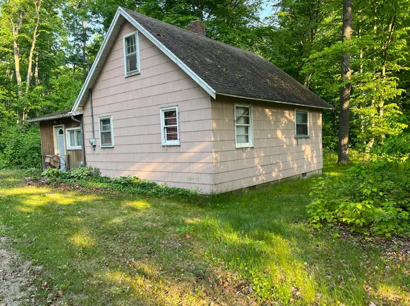 7748 N Comstock Ave, Bitely, MI 49309