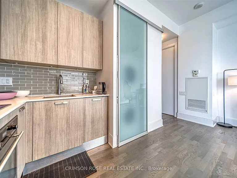 42 Charles St E #5006 — Photo 8