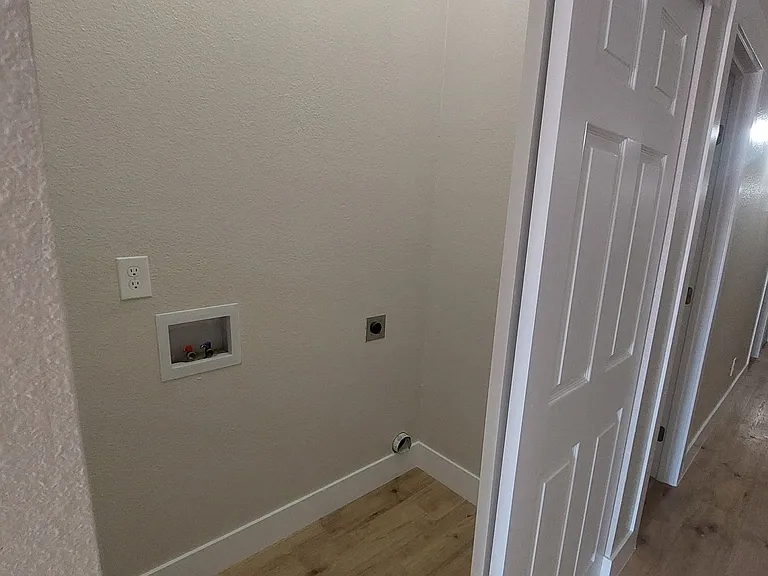 2414 San Diego Ave — Photo 36