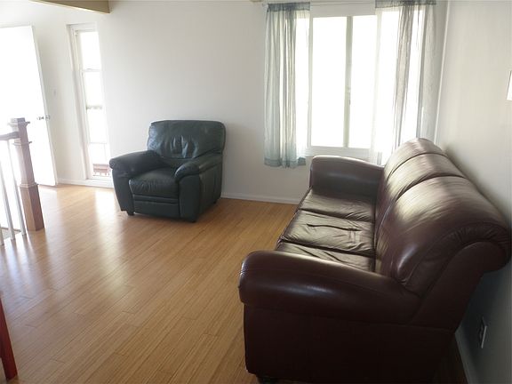 5th image of 1628 Loma Dr APT A