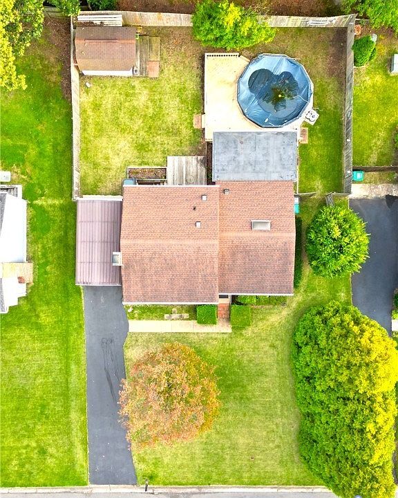 2nd image of 9317 Emmett Rd