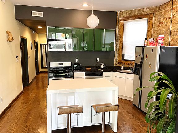 4th image of 1509 N Rockwell St APT 2