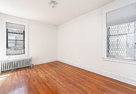 4th image of 30-56 30th St #5J