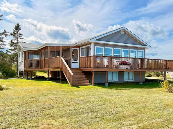 6 Seashell Ln, Pictou, NS B0K 1R0