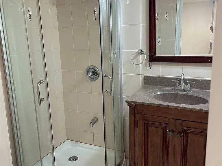 91 William Honey Cres #BASEMENT — Photo 6