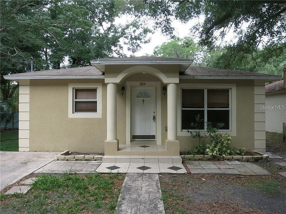 1st image of 7014 N Willow Ave