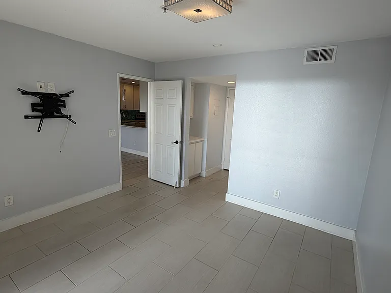 1200 Pacific Coast Hwy #117 — Photo 33